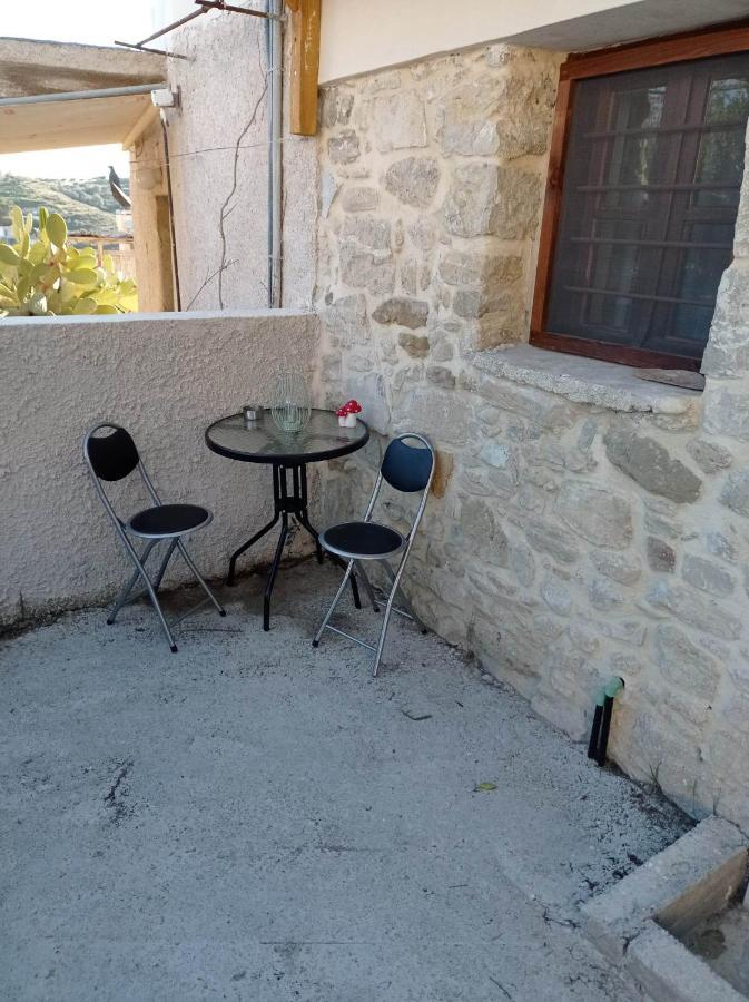 Papas Διαμέρισμα Μοίρες